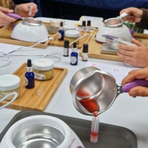 Atelier Stick à lèvres nourrissant et un parfum solide